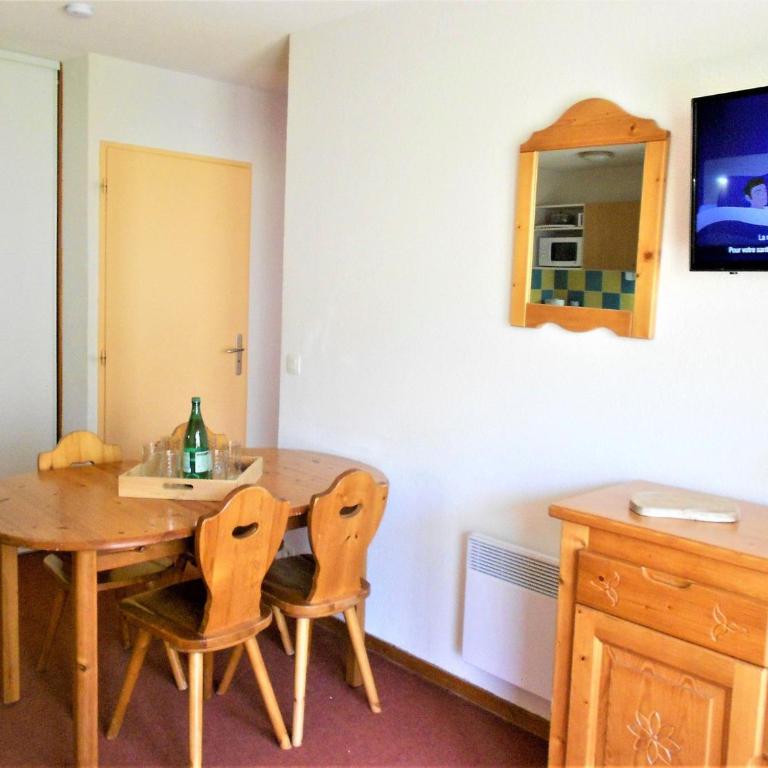 Appartement T3 ski aux pieds, balcon, piscine - Appartement 2 Chambres - 13
