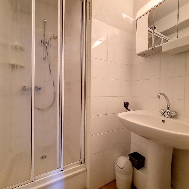 Appartement 3 chambres au pied des pistes avec Wifi - FR-1-344-765 - Appartement - 10
