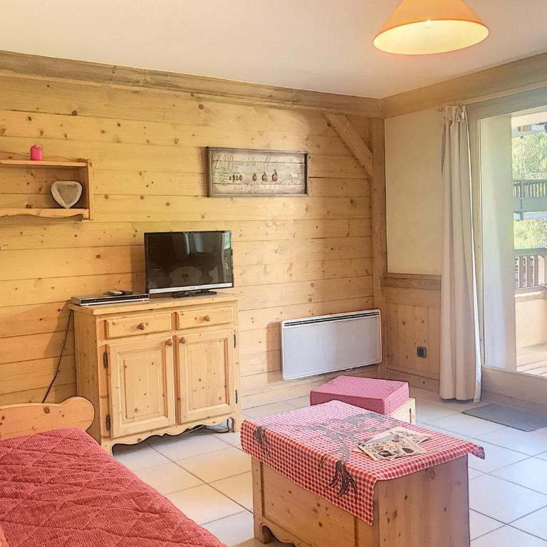 Appartement cosy au pied des pistes avec balcon et parking - FR-1-344-882 - Appartement - 11
