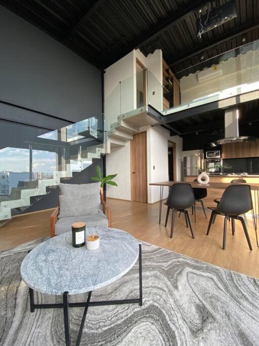 Loft Doble Altura Americana Piso 5 @serra - Apartamento de 1 dormitorio - 16