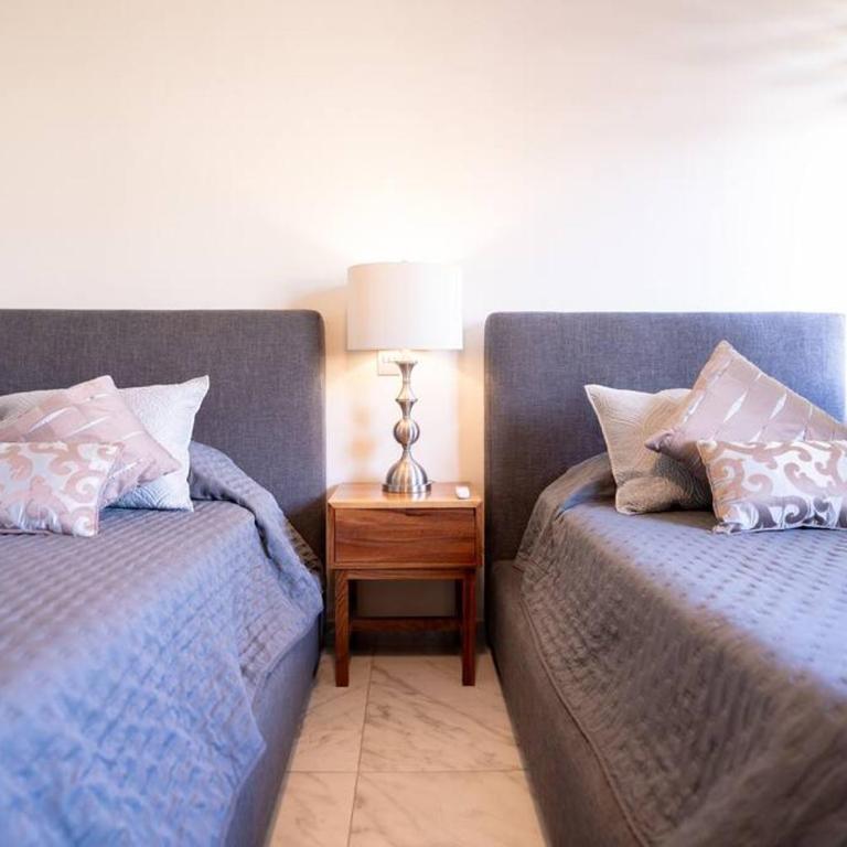 Best Location Americana @serra - Two-Bedroom Apartment - 20