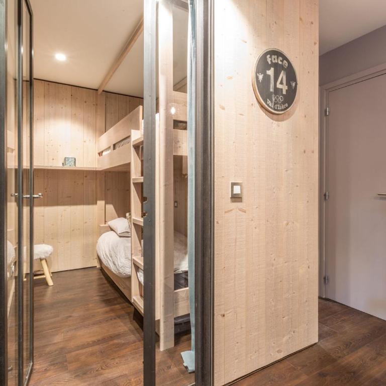 Cocon raffiné proche centre Val-d'Isère, résidence de standing, balcon Sud/Est, 5 pers. - Two-Bedroom Apartment - 11