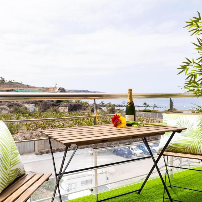Moderno apartamento junto al mar con balcón, aparcamiento y Wi-Fi - ES-279-11 - Apartment - 2
