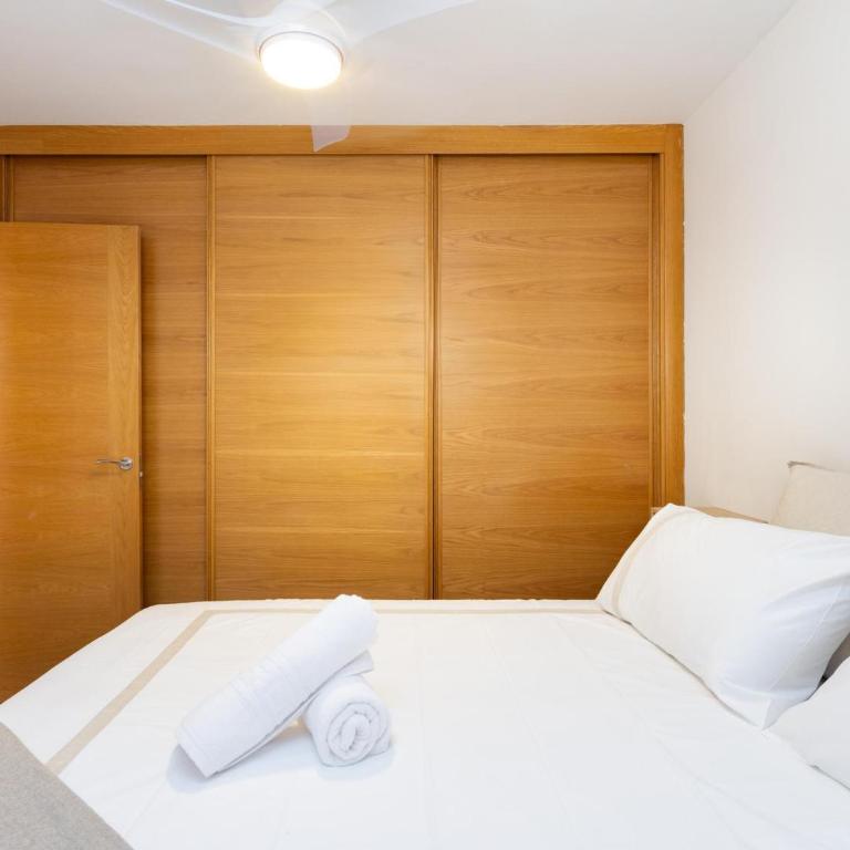 Moderno apartamento junto al mar con balcón, aparcamiento y Wi-Fi - ES-279-11 - Apartment - 3