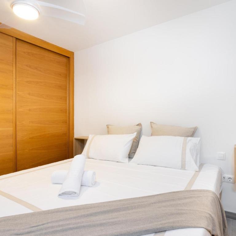 Moderno apartamento junto al mar con balcón, aparcamiento y Wi-Fi - ES-279-11 - Apartment - 11