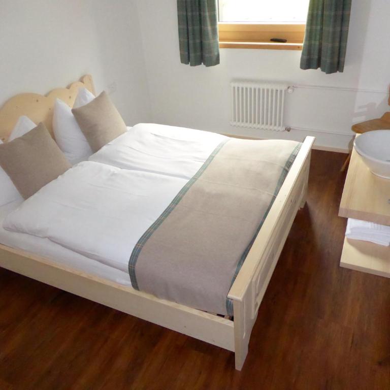 Hotel Roseg-Gletscher - Doppelzimmer mit Gemeinschaftsbad - 6