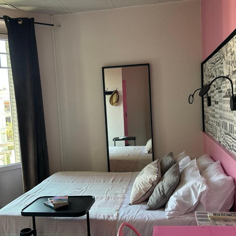 Hôtel de la Croix-Rousse - Chambre Double Supérieure - 26