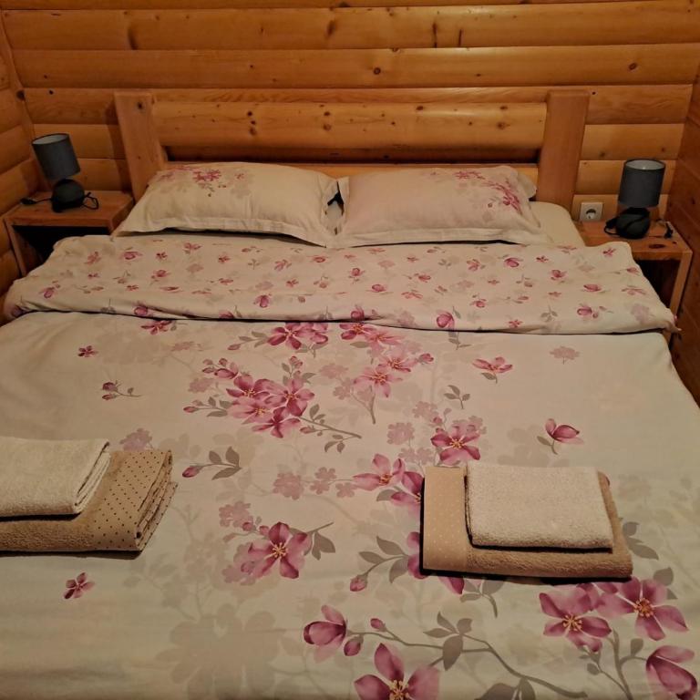 Planinska kuća - Three-Bedroom House - 9