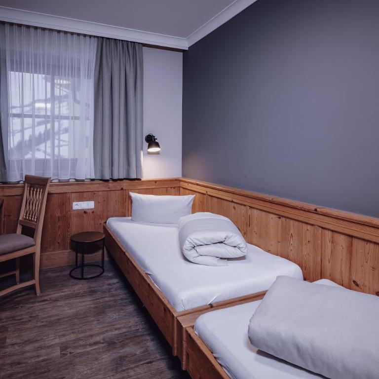 Ellmauhof - das Generationenresort - Comfort Family Suite with 2 Bedrooms and Panorama View - 1