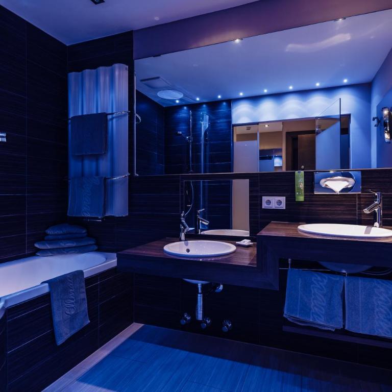 Ellmauhof - das Generationenresort - Comfort Family Suite with 2 Bedrooms and Mountain View - 2