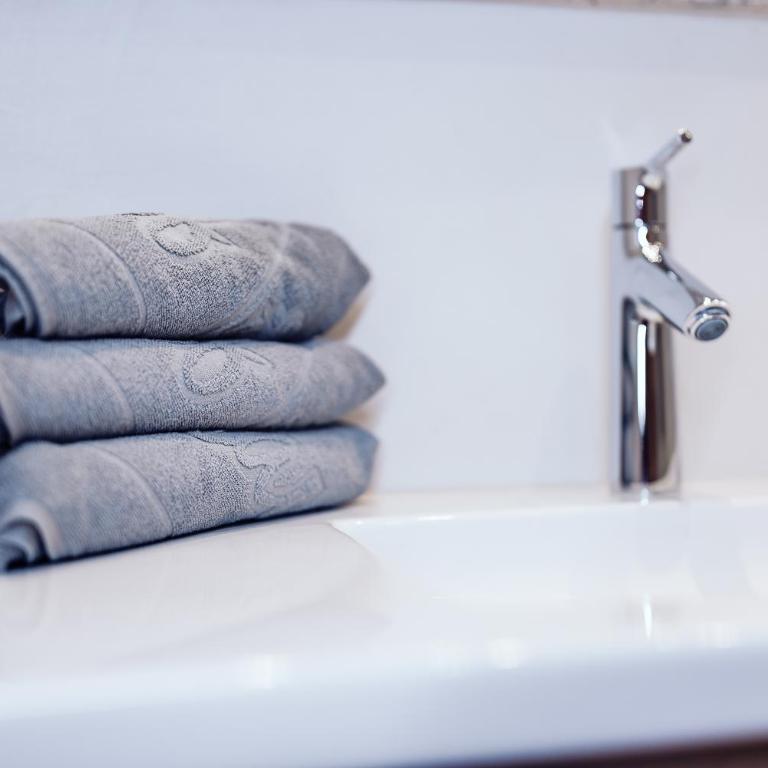 Ellmauhof - das Generationenresort - Comfort Family Suite with 2 Bedrooms and Panorama View - 3