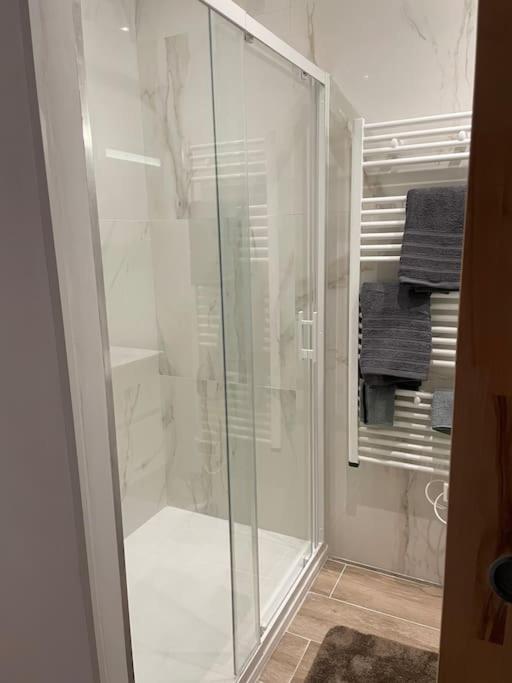 Antibes : Beau studio en plein centre ville - Appartement 1 Chambre - 4