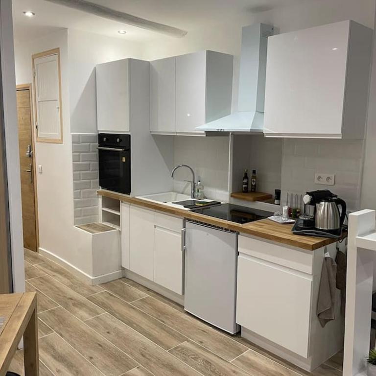 Antibes : Beau studio en plein centre ville - Appartement 1 Chambre - 5