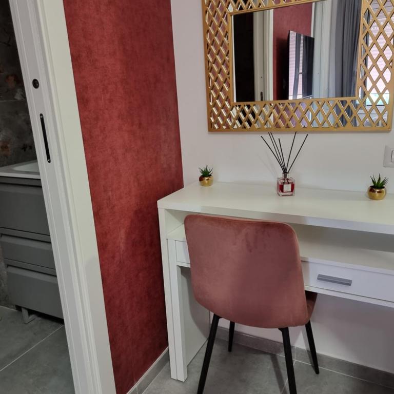 Juno Apartments ( Giove e Saturno) - Double Room with Private Bathroom - 9