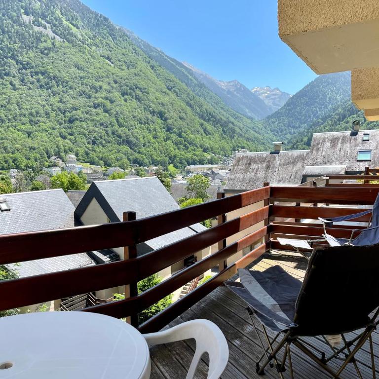 Le Balcon du Lys, parking privé et proche du centre - Two-Bedroom Apartment - 1