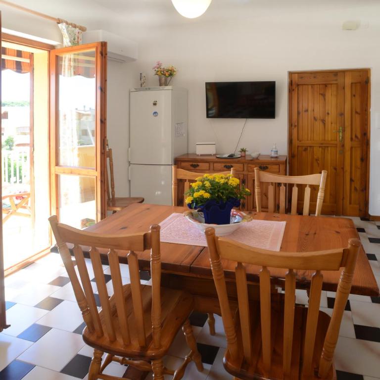 TopFloor apt with furnished terrace near the sea - Apartment with Pool View - 53