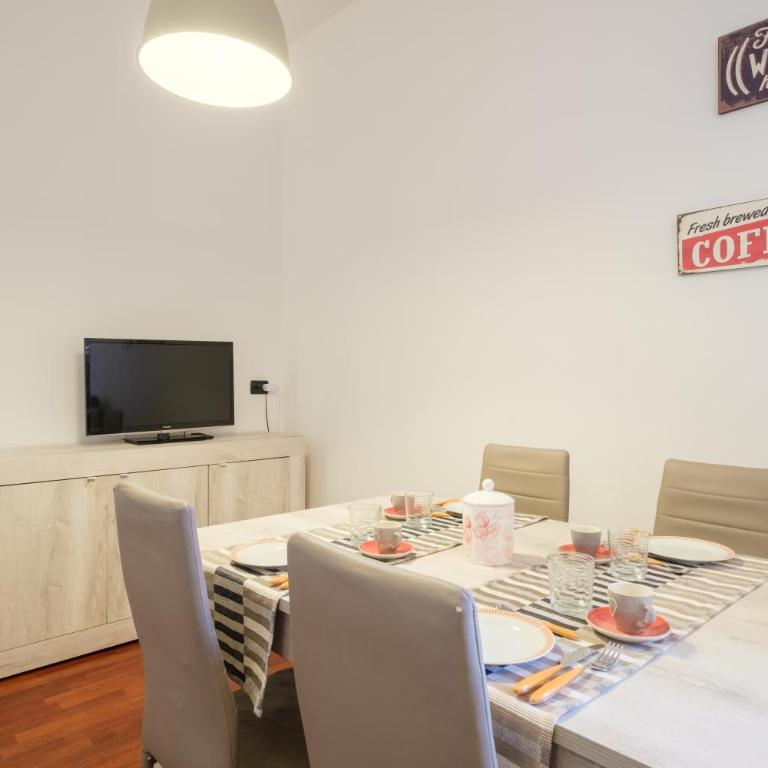 Irnerio 39 by Studio Vita - Three-Bedroom Apartment - 5