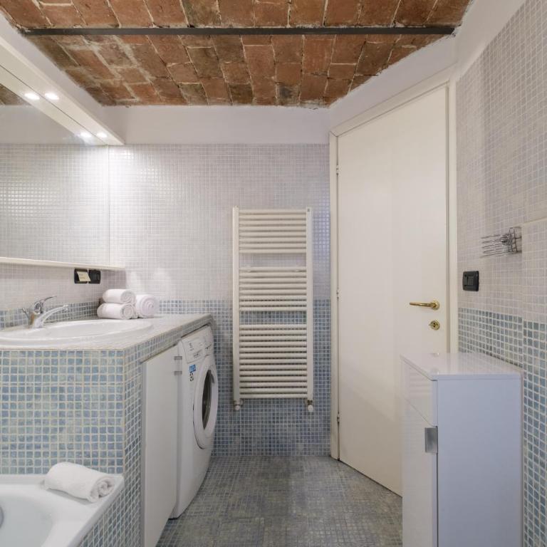 Irnerio 39 by Studio Vita - Three-Bedroom Apartment - 20