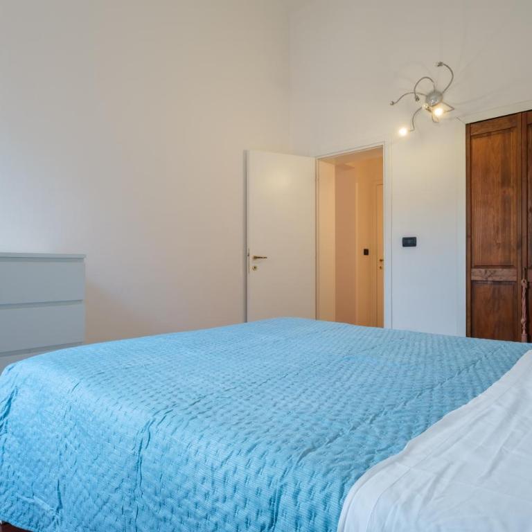 Irnerio 39 by Studio Vita - Three-Bedroom Apartment - 35
