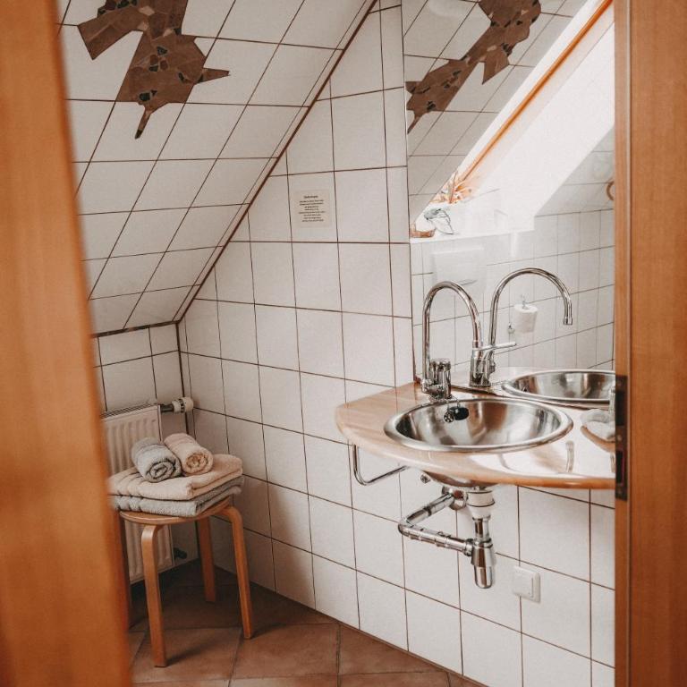 Kultur Weingut Kästenburg - Junior Suite mit Balkon - 2