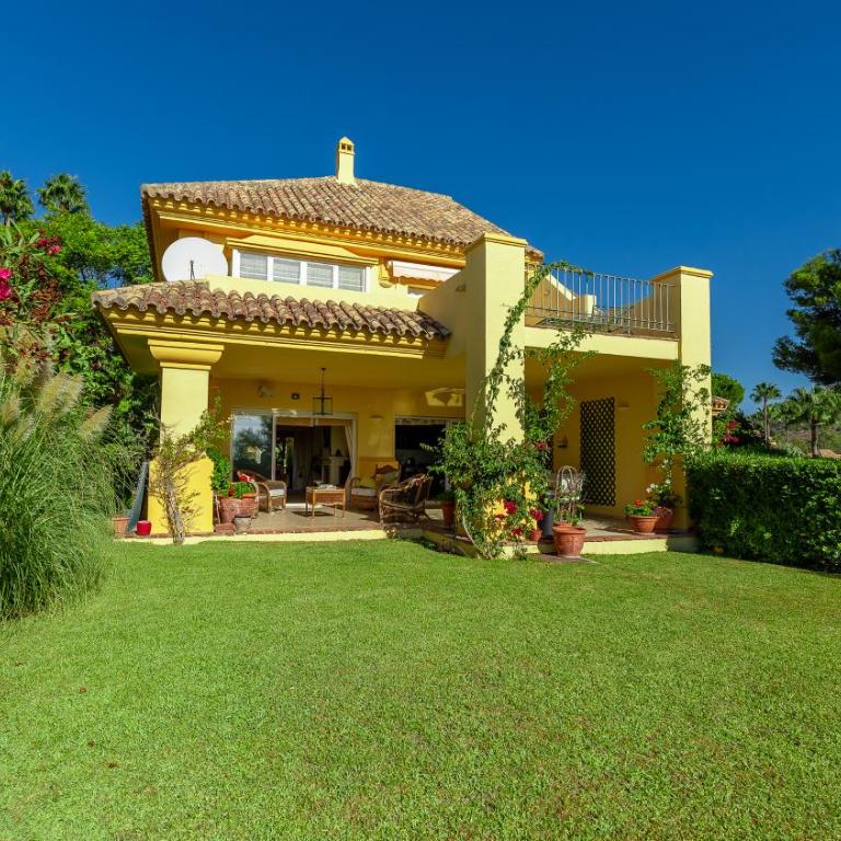 Golf Villa in Marbella, Frontline Golfvilla in RioReal Golf - Villa de 3 dormitorios - 1