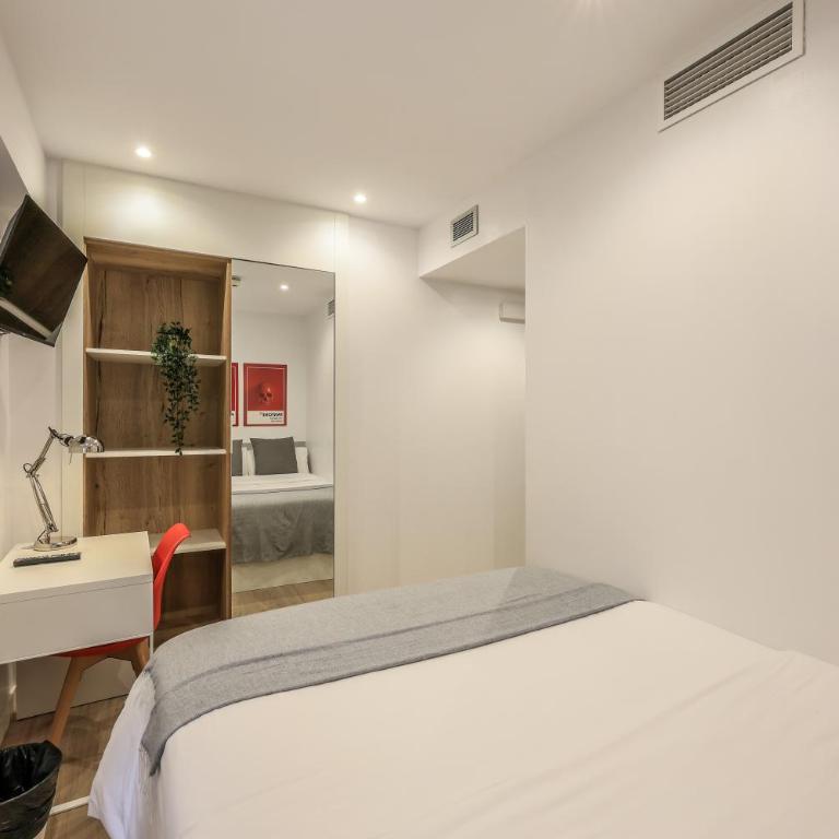 AmazINN Madrid Chamberi - Deluxe Double Room - 2