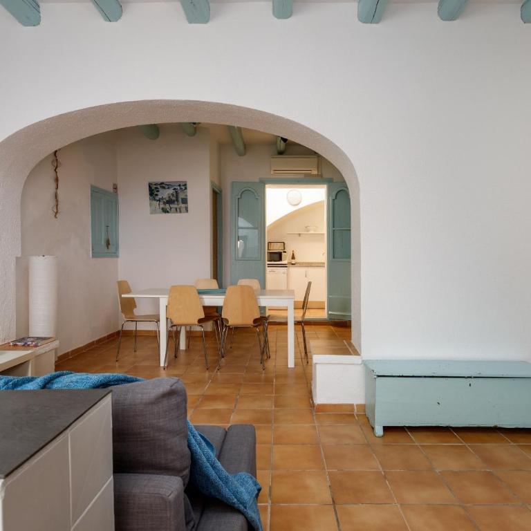 Lets Holidays COZY HOUSE in the CENTER of TOWN - Casa de 3 dormitorios - 3