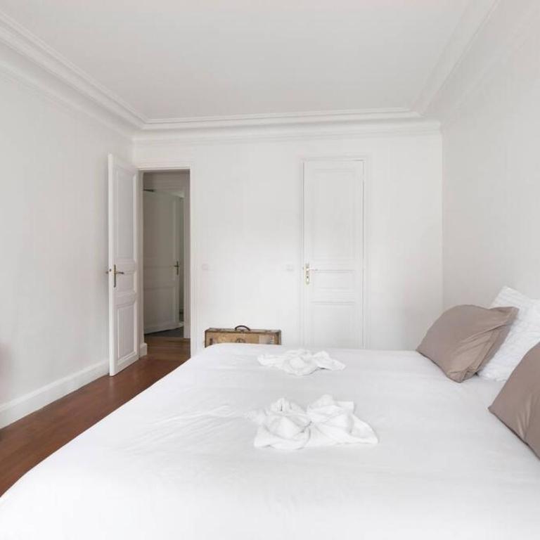 Sweet Luxury Home Arc the Triomphe near Champs Elysées and Palais des Congrès 8 ppl - Appartement - 10