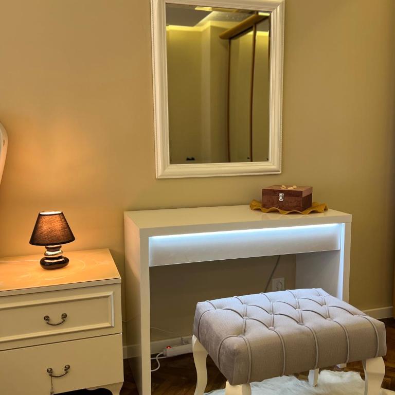 Apartments Lux BY BEN&CO - One-Bedroom Apartment - 5