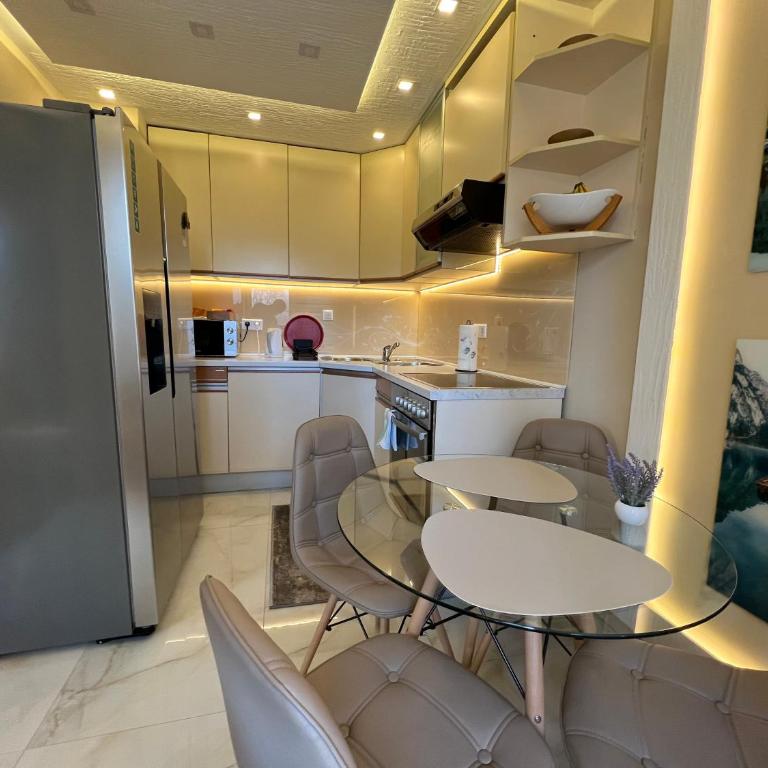 Apartments Lux BY BEN&CO - One-Bedroom Apartment - 24