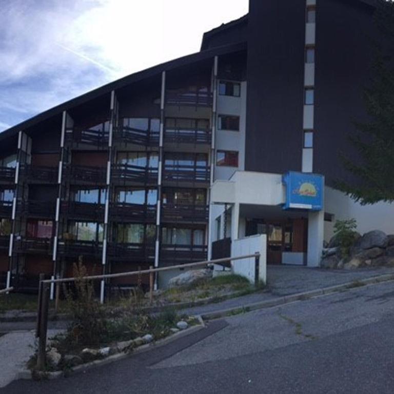 Studio rénové ski-in ski-out, parking inclus - Studio - 9