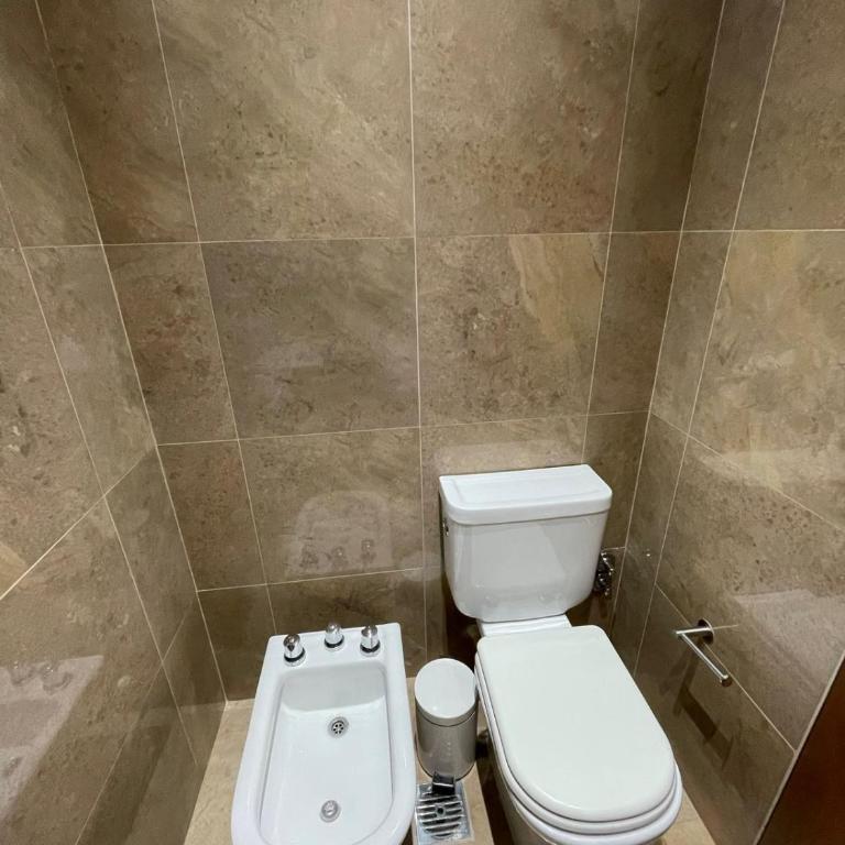 DEPARTAMENTO CASEROS, EXCELENTE UBICACION.- - One-Bedroom Apartment - 9