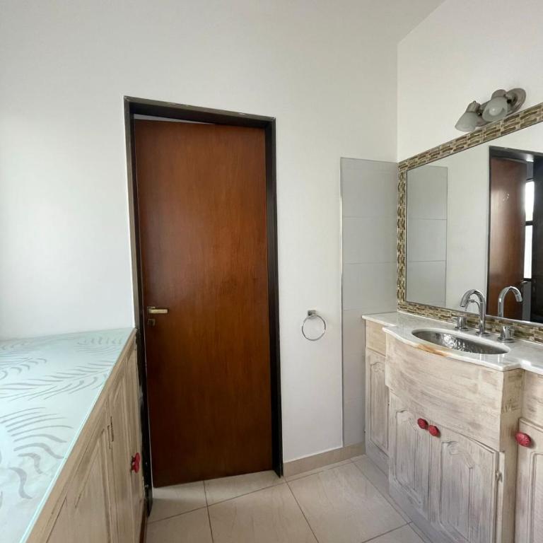 DEPARTAMENTO CASEROS, EXCELENTE UBICACION.- - One-Bedroom Apartment - 12