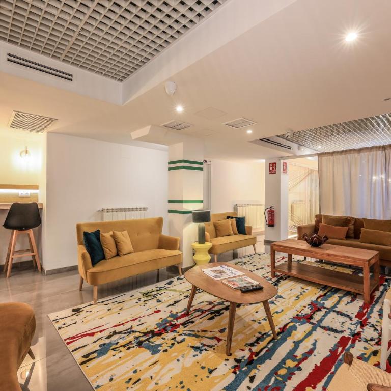 AmazINN Places Blasco de Garay 113 - Economy Quadruple Room - 41
