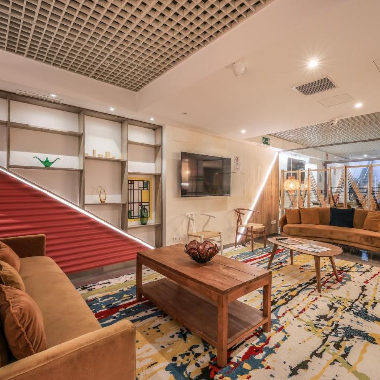 AmazINN Places Blasco de Garay 113 - Economy Quadruple Room - 43