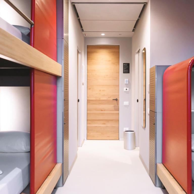 Combo Torino - Posto letto in Dormitorio Femminile per 3 persone - 2