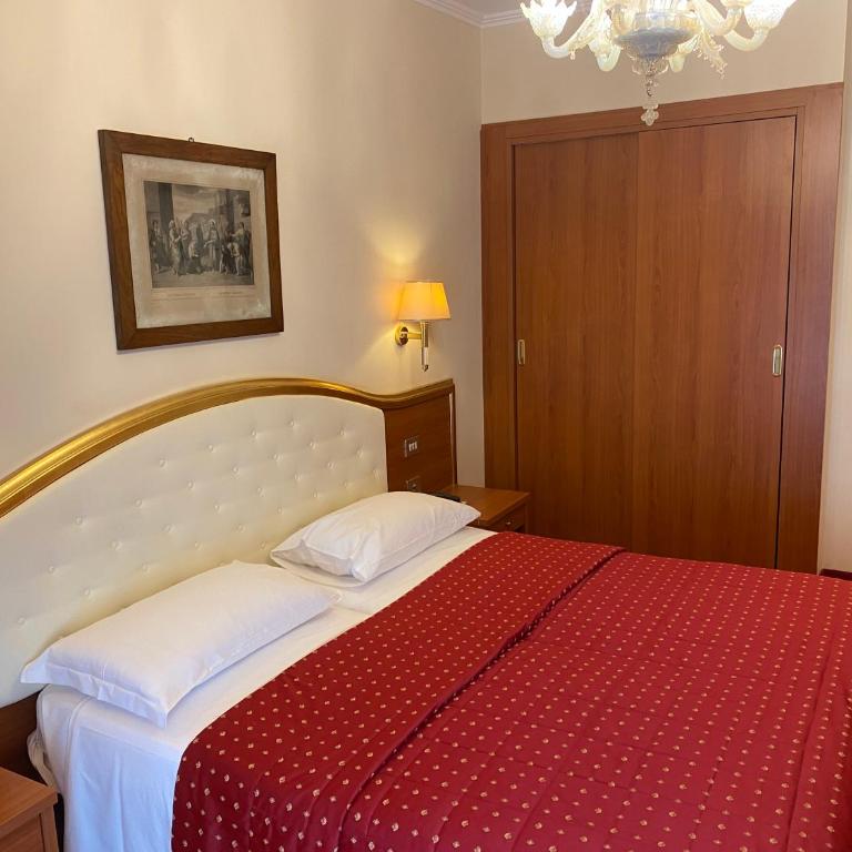 Hotel Milan Speranza Au Lac - Camera Standard Matrimoniale/Doppia con Letti Singoli - 9
