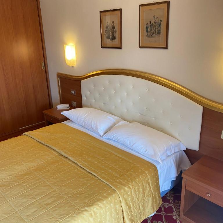 Hotel Milan Speranza Au Lac - Camera Standard Matrimoniale/Doppia con Letti Singoli - 8