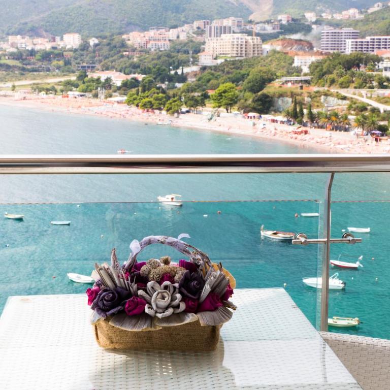 Hotel Ponta Nova - Deluxe Double Room with Sea View - 8