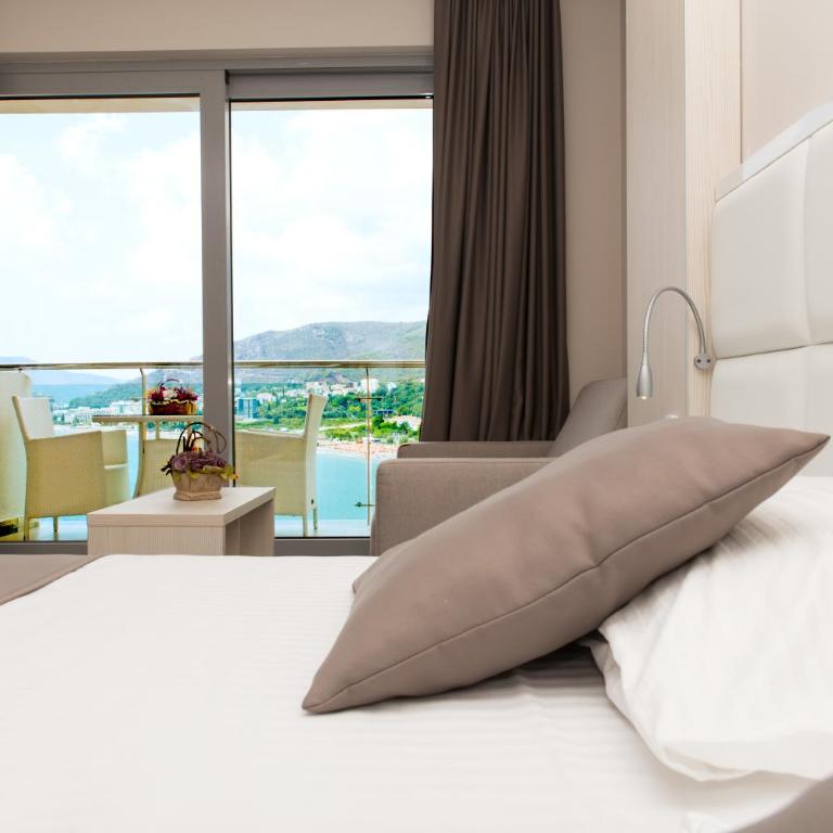 Hotel Ponta Nova - Deluxe Double Room with Sea View - 1
