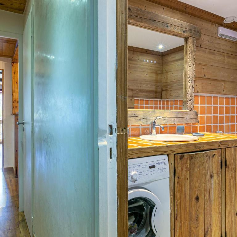 Charmant Appartement Confortable avec Wifi, Navette Gratuite pour les Pistes, à Val-d'Isère - FR-1-694-49 - Appartamento - 12