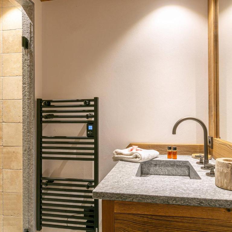 Luxueux appartement avec piscine, WiFi et parking à Val-d'Isère - FR-1-694-102 - Appartement - 10