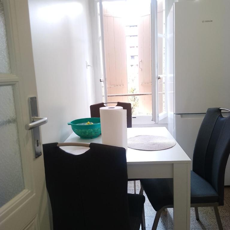 Charming flat center and near the lake - Chambre Familiale avec Salle de Bains - 23
