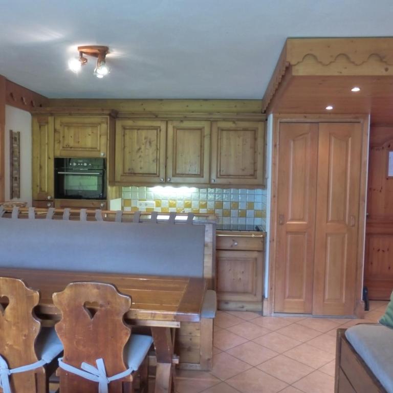 Appartement 3 pièces pour 6 à Méribel Village, accès piscine et Wi-Fi - FR-1-411-406 - Appartement (6 Adultes) - 9