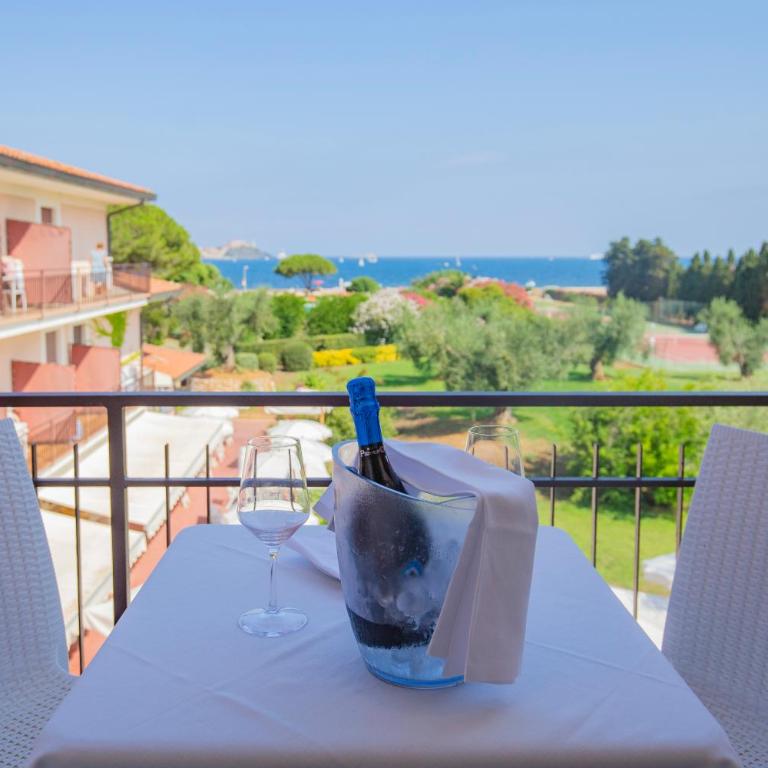 Hotel Fabricia - Camera Matrimoniale/Doppia con Letti Singoli con Vista Mare - 5