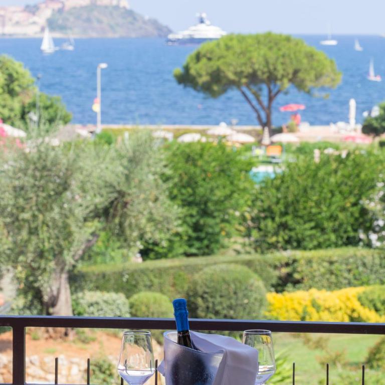 Hotel Fabricia - Camera Matrimoniale/Doppia con Letti Singoli con Vista Mare - 8