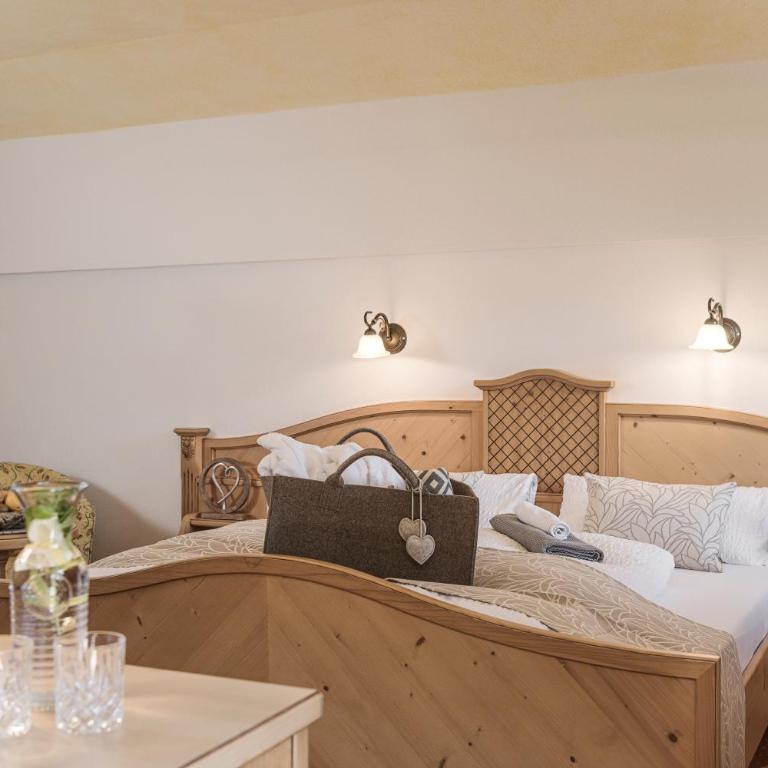 Biohotel Rastbichlhof inkl STUBAI SUPER CARD - Junior Suite mit Bergblick - 3