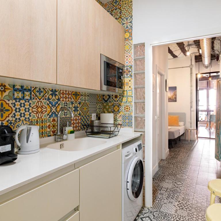 Vintage Apartment near Puerta del Sol - One-Bedroom Apartment - 28