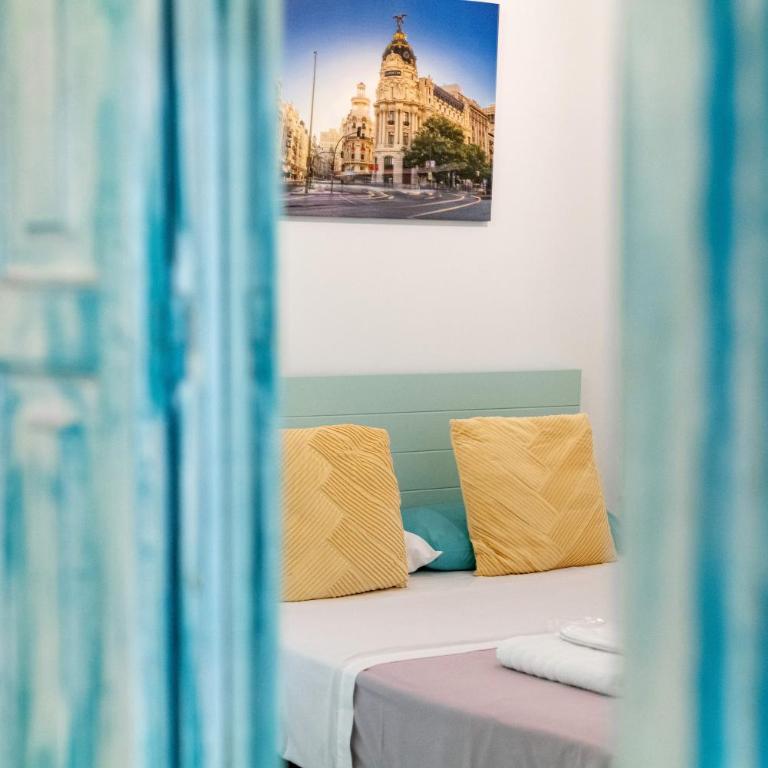 Vintage Apartment near Puerta del Sol - One-Bedroom Apartment - 41