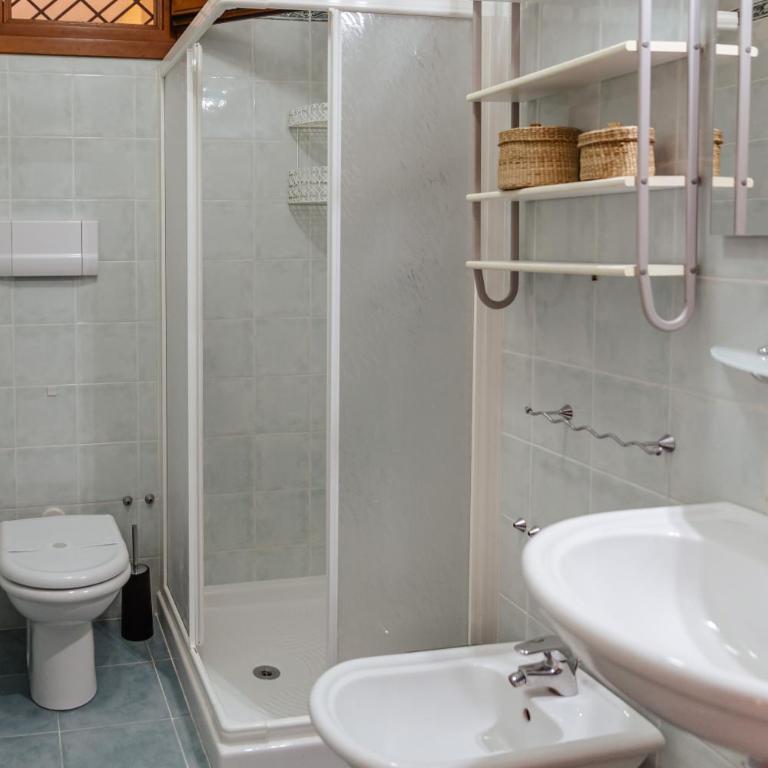 la "PERLA", con vista sul Lago di Garda - Appartamento con 2 Camere da Letto - 11